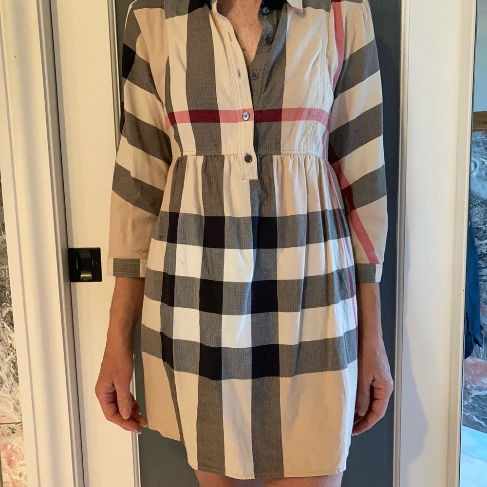 Burberry Brit dress. Medium with pockets.